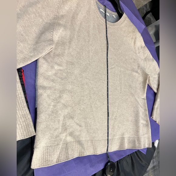 100% Cashmere Chinti & Parker Relaxed Colorblock Crew. L. Beige, Gray, Black. - Picture 11 of 13